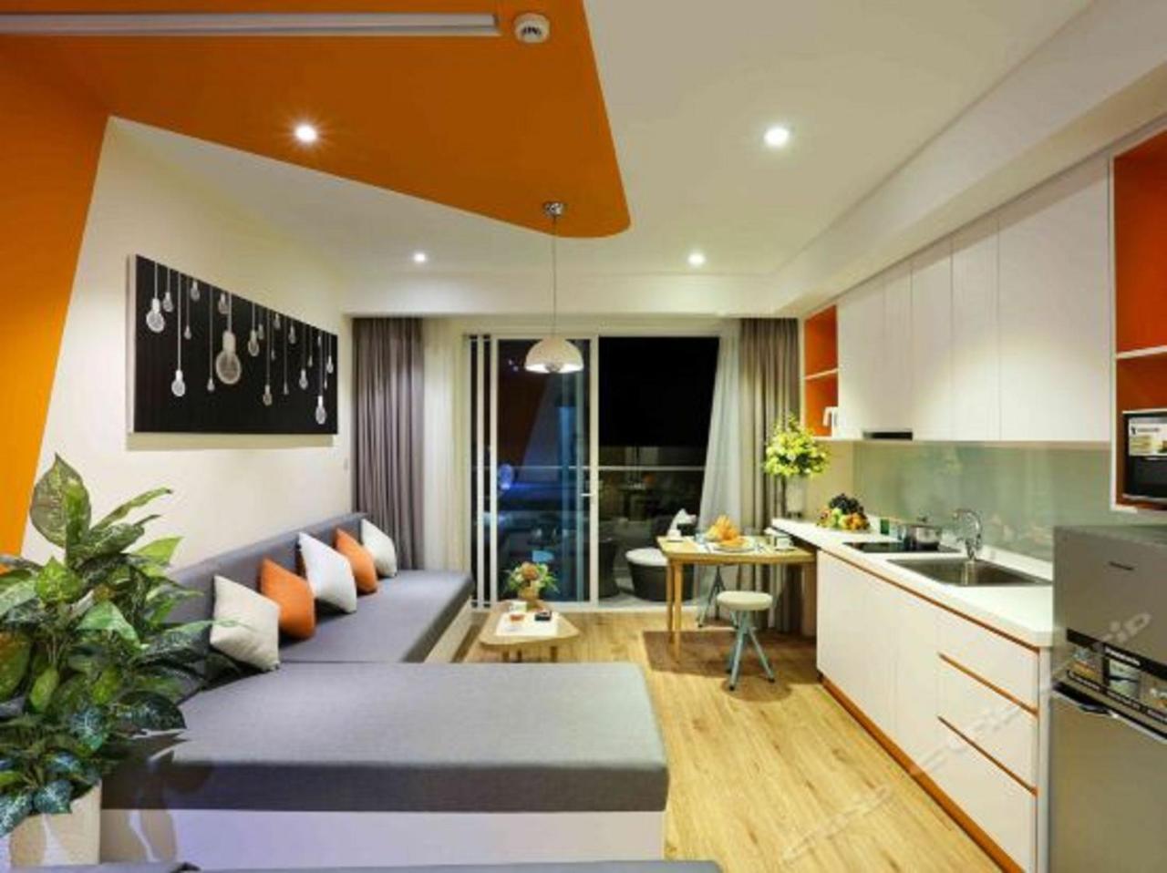 Parama Apartments Balcony Beachfront ニャチャン エクステリア 写真