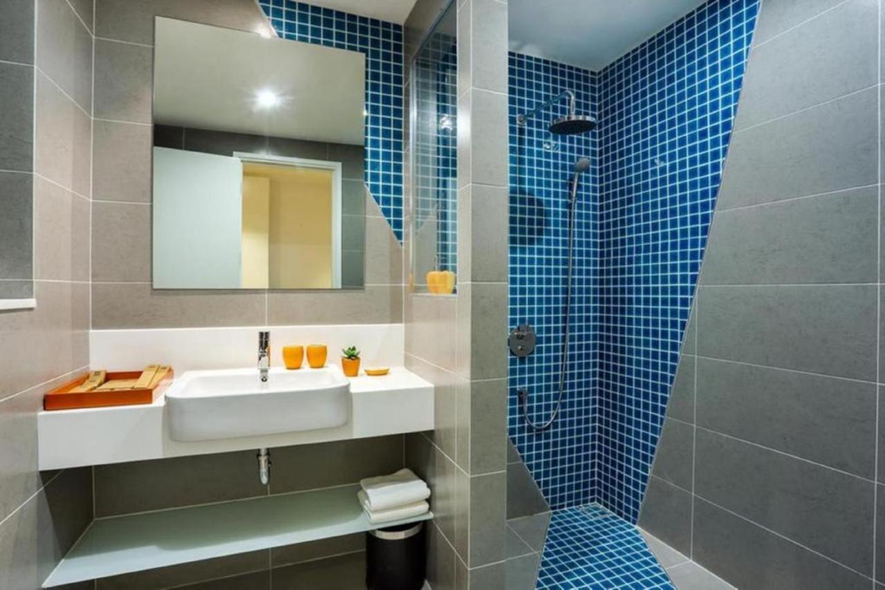 Parama Apartments Balcony Beachfront ニャチャン エクステリア 写真