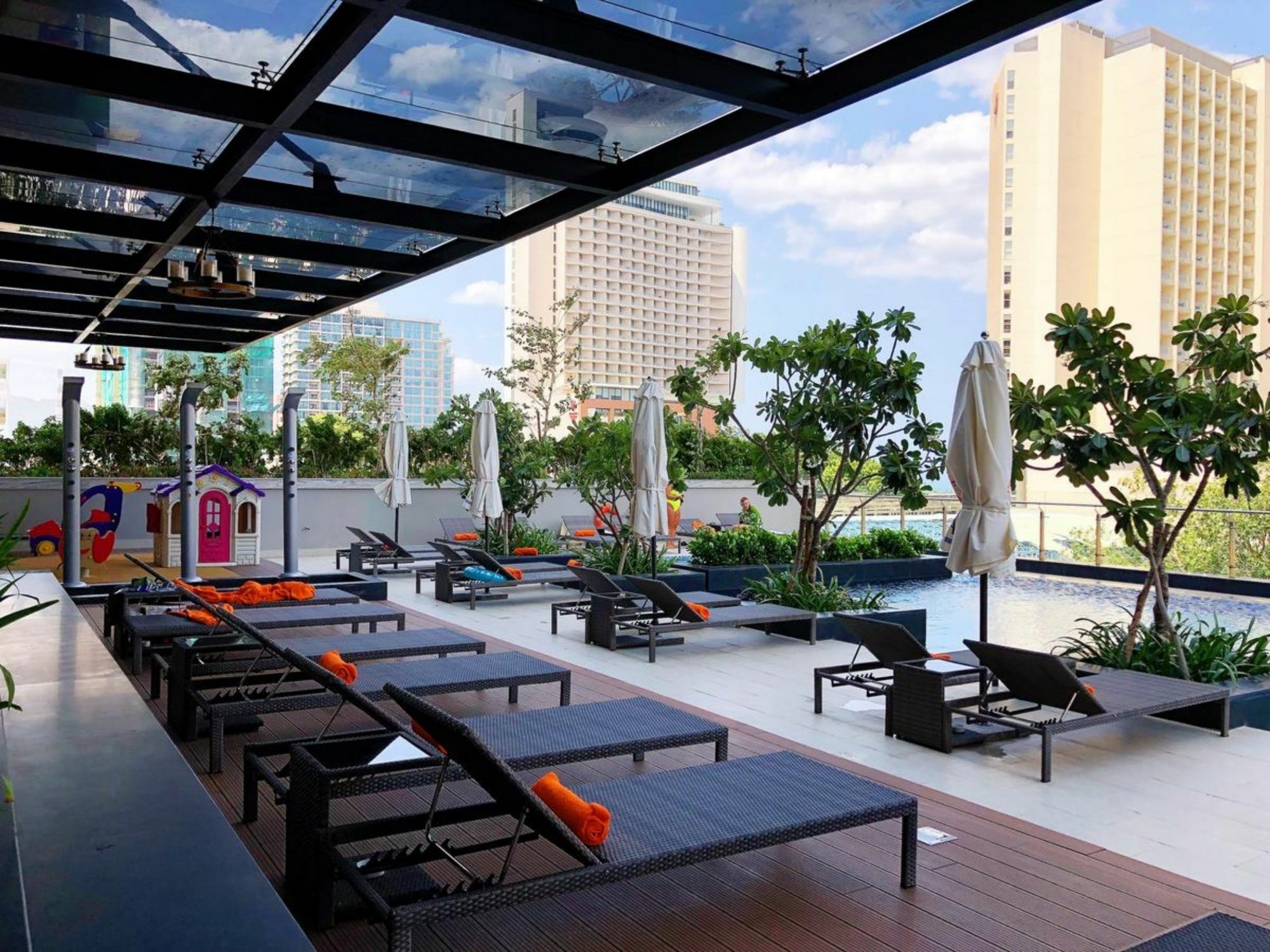 Parama Apartments Balcony Beachfront ニャチャン エクステリア 写真